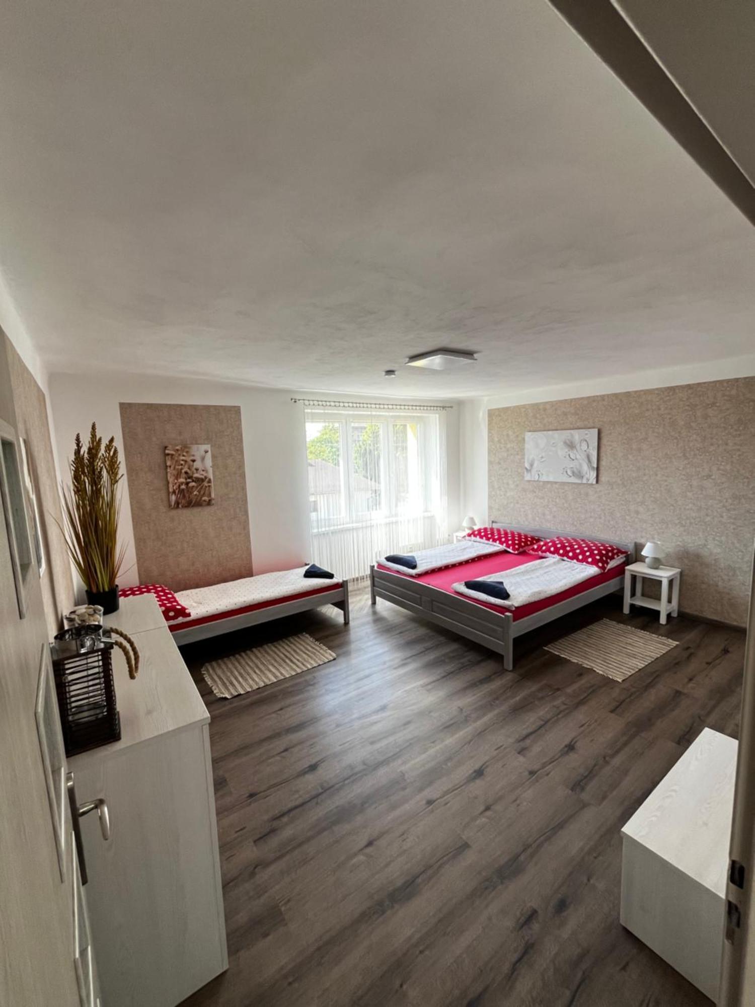 Apartmany Polepy 外观 照片